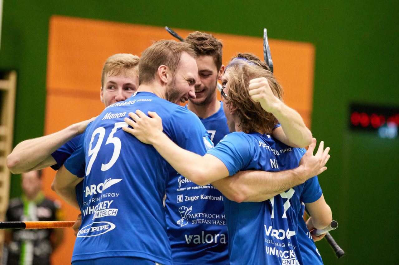 Zug United Männer NLA 
Zug United - UHC Waldkirch St Gallen 
Resultat 8 : 7 am 28. September 2019 in der Sporthalle der Kantonsschule Zug 
Bild: Michael Peter