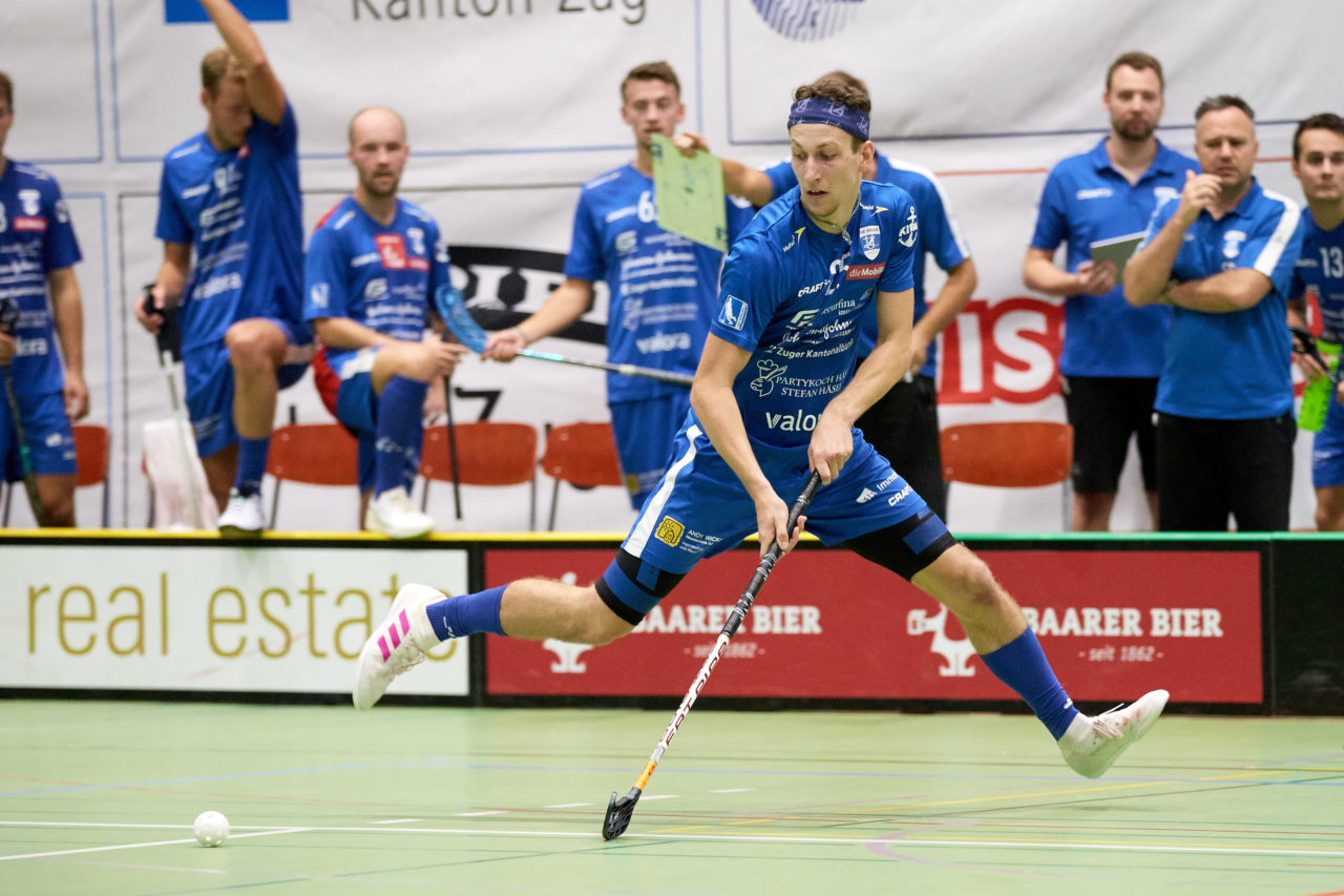 Zug United Männer NLA 
Zug United - UHC Waldkirch St Gallen 
Resultat 8 : 7 am 28. September 2019 in der Sporthalle der Kantonsschule Zug 
Bild: Michael Peter