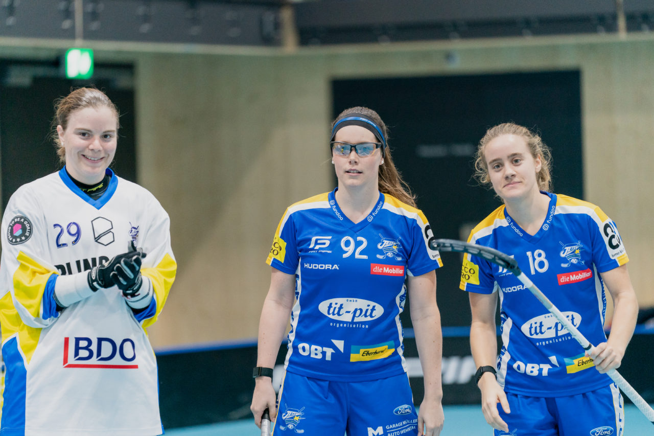 heja Stighag (Kloten), 21.09.2019, Unihockey Damen NLA 2. Runde, Kloten-Dietlikon Jets - Unihockey Berner Oberland, Starting Six

(Claudio Schwarz, unihockey-fotos.ch)