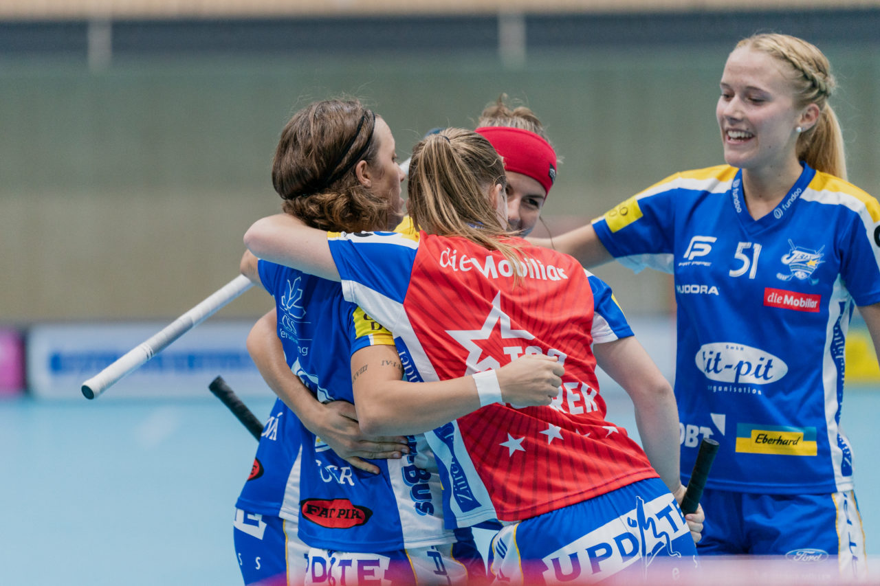 heja Stighag (Kloten), 21.09.2019, Unihockey Damen NLA 2. Runde, Kloten-Dietlikon Jets - Unihockey Berner Oberland, Torjubel Jets

(Claudio Schwarz, unihockey-fotos.ch)