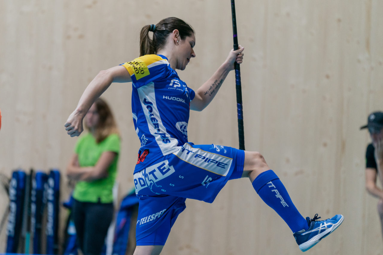 heja Stighag (Kloten), 21.09.2019, Unihockey Damen NLA 2. Runde, Kloten-Dietlikon Jets - Unihockey Berner Oberland, Christelle Wohlhauser (Nr. 35, Kloten-Dietlikon Jets) bejubelt ihren Treffer

(Claudio Schwarz, unihockey-fotos.ch)