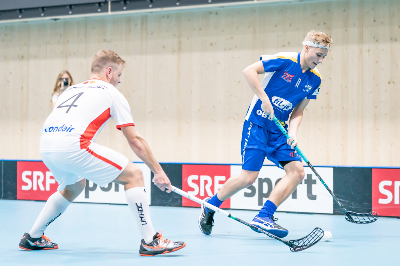 Sporthalle Stighag (Kloten), 12.10.2019, Unihockey Junioren U21 B 5. Runde, Kloten-Dietlikon Jets - RD March-Höfe Altendorf, Nick Christen (Nr. 11, Kloten-Dietlikon Jets) am Ball

(Claudio Schwarz, unihockey-fotos.ch)