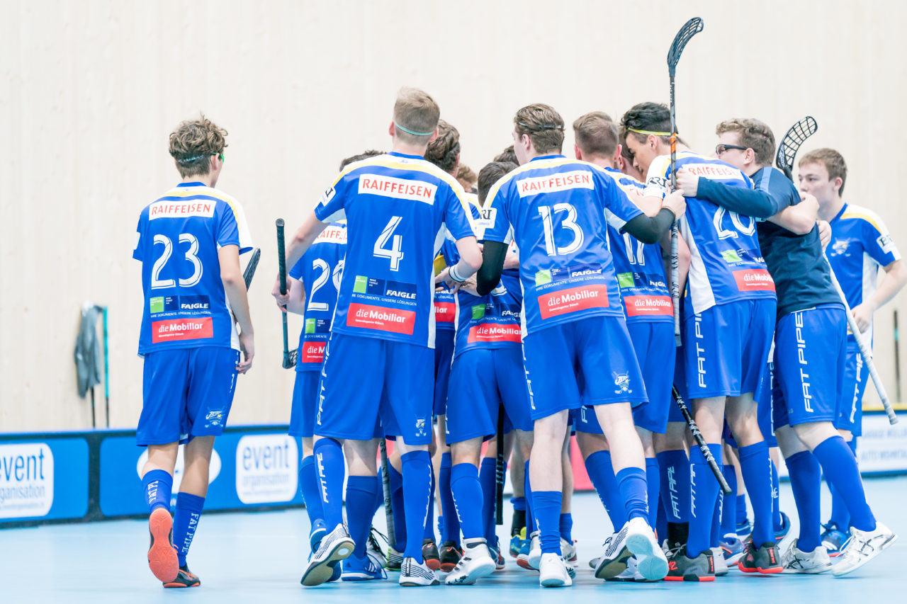 Sporthalle Stighag (Kloten), 12.10.2019, Unihockey Junioren U21 B 5. Runde, Kloten-Dietlikon Jets - RD March-Höfe Altendorf, Torjubel Jets

(Claudio Schwarz, unihockey-fotos.ch)