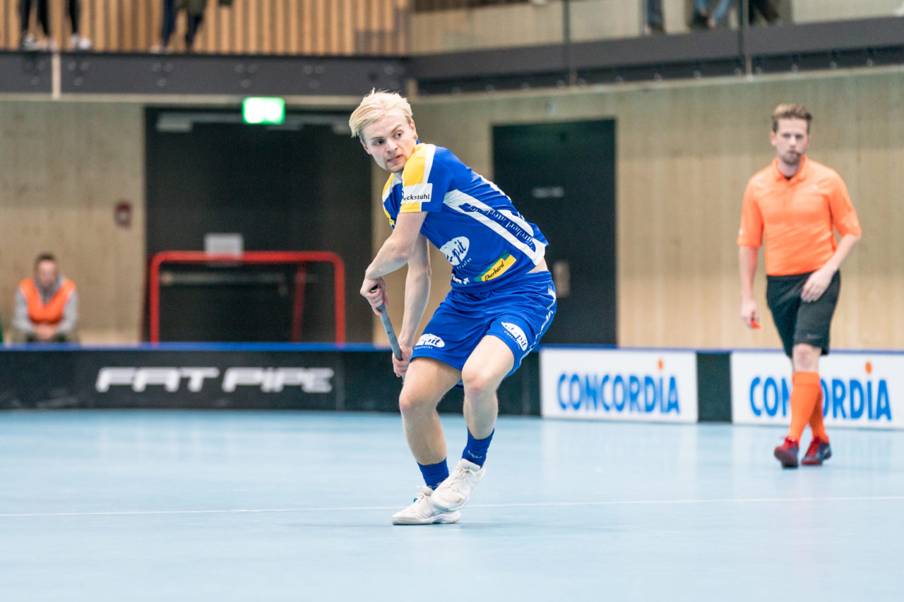 Sporthalle Stighag (Kloten), 12.10.2019, Unihockey Herren NLB 7. Runde, Kloten-Dietlikon Jets - RD March-Höfe Altendorf, Emil Johansson (Nr. 66, Kloten-Dietlikon Jets) zieht ab

(Claudio Schwarz, unihockey-fotos.ch)