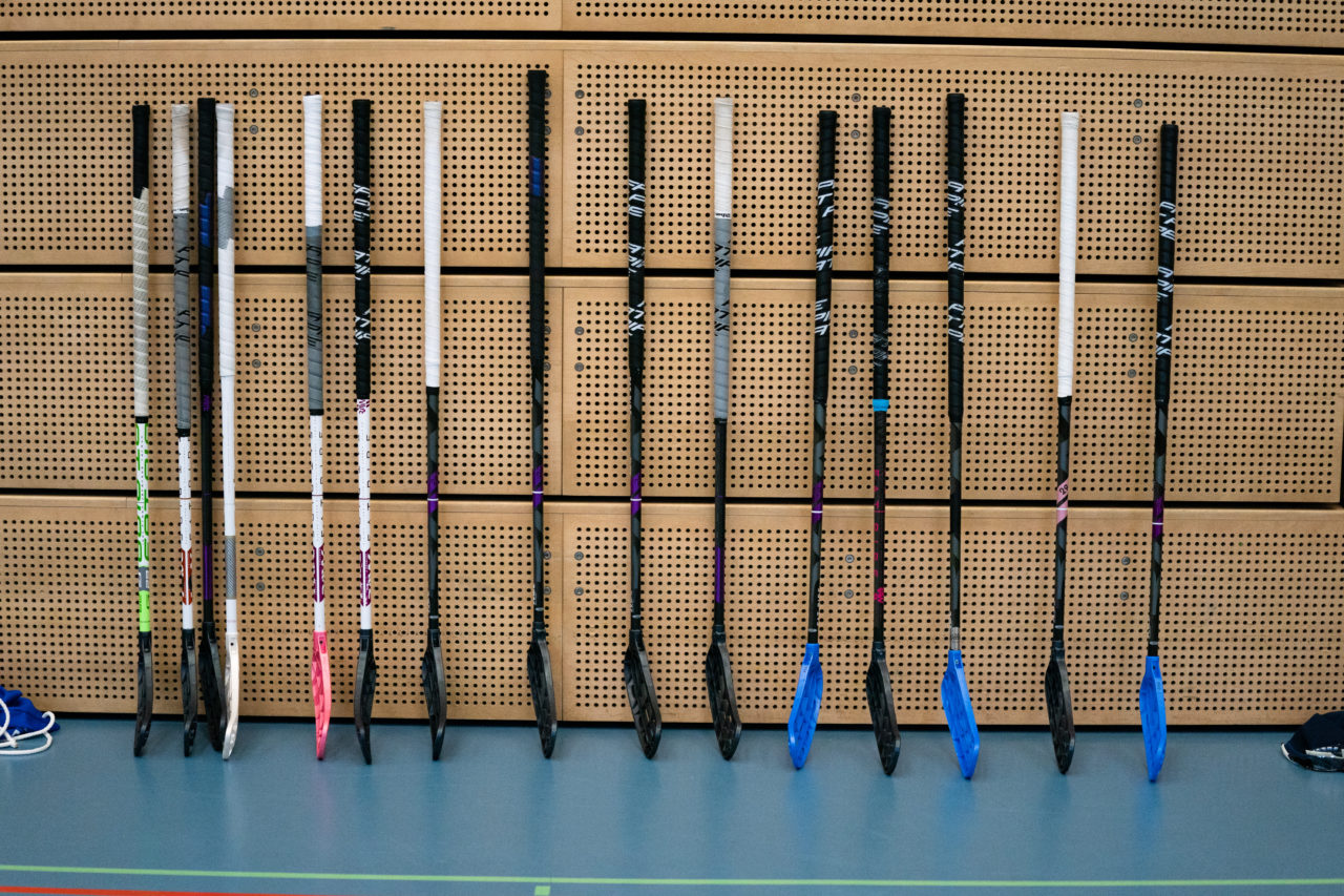 Sporthalle Wühre (Appenzell), 27.10.2019, Unihockey Damen Cup 1/8-Final, Unihockey Appenzell - Kloten-Dietlikon Jets, die Fat Pipe Stöcke der Jets

(Claudio Schwarz, unihockey-fotos.ch)