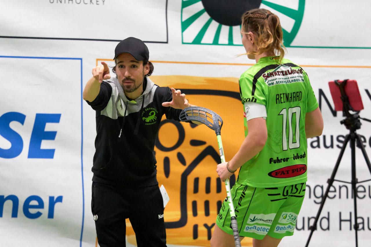 Zug United - UHV Skorpion Emmental Resultat 6 : 4 
am 3. November 2019 in der Sporthalle der Kantonsschule in Zug 
Bild: Michael Peter