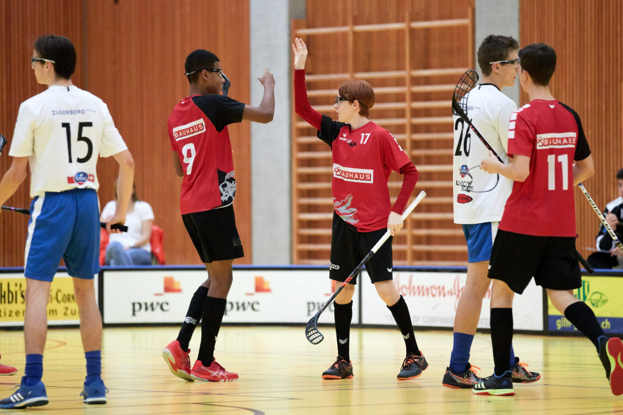 Junioren U18A
Zug United - UHC Alligator Malans 
Resultat 7 : 6 am 17. November 2019 in der Sporthalle Zug 
Bild: Michael Peter
