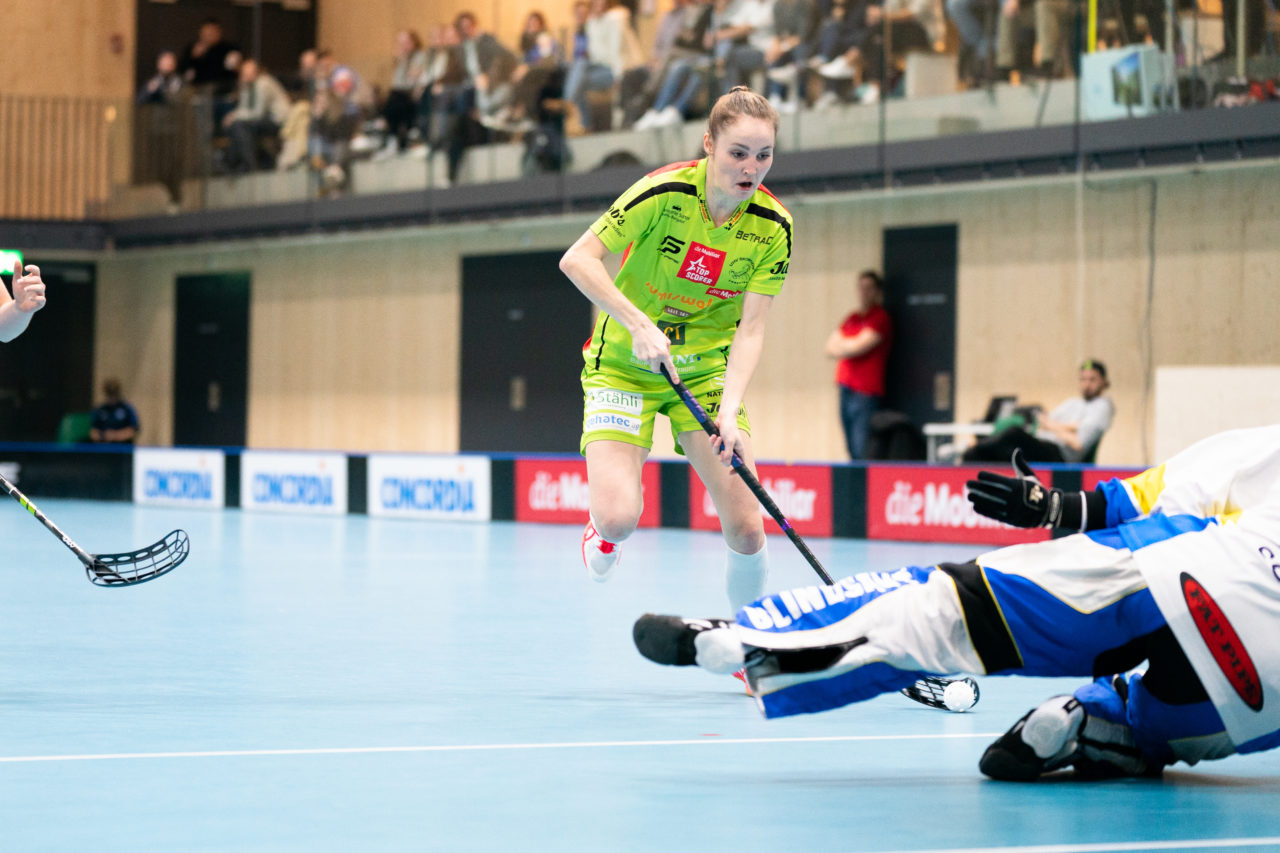 Sporthalle Stighag (Kloten), 16.11.2019, Damen NLA Runde 9, Kloten-Dietlikon Jets - Skorpion Emmental Zollbrück, 

(Claudio Schwarz, unihockey-fotos.ch)
