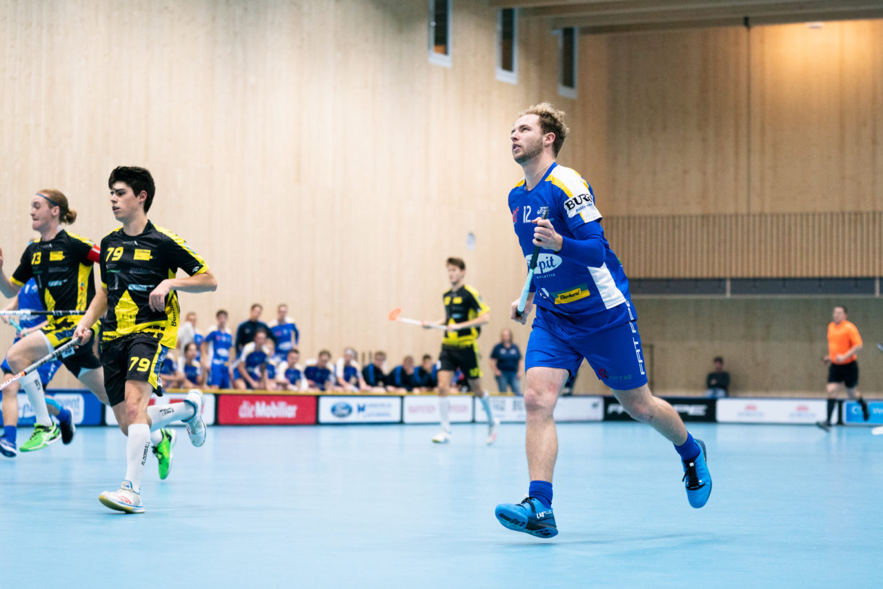 Sporthalle Stighag (Kloten), 16.11.2019, Junioren U21 B Runde 8, Kloten-Dietlikon Jets - Unihockey Luzern, Silas Isler (Nr. 12, Kloten-Dietlikon Jets) vergab eine Chance

(Claudio Schwarz, unihockey-fotos.ch)