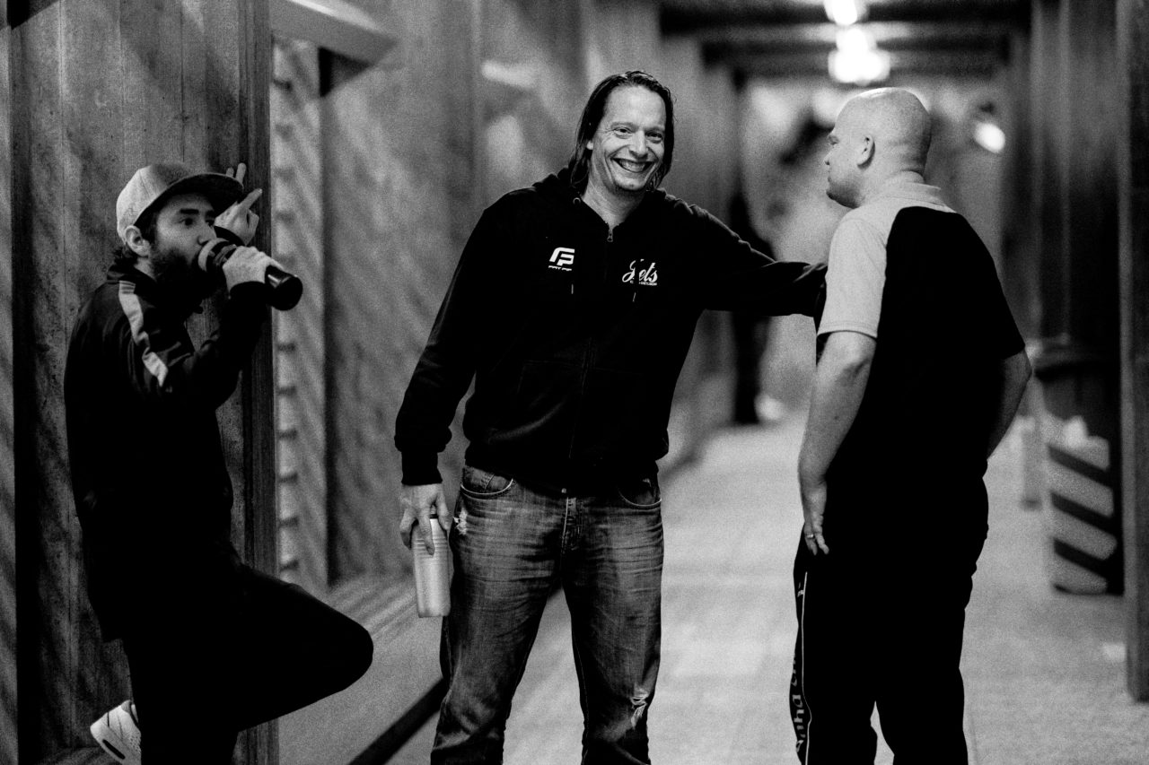 Gewerbliche Berufsschule Chur (Chur), 03.11.2019, Unihockey Damen NLA 7. Runde, piranha chur - Kloten-Dietlikon Jets, Jürg Kihm und Mark van Rooden vor dem Spiel

(Claudio Schwarz, unihockey-fotos.ch)