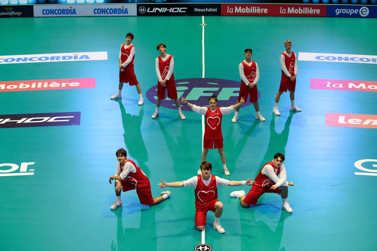 Women’s World Floorball Championships 2019 
7th - 15th December 2019, Neuchâtel, Switzerland 
Event page: http://www.neuchatel2019.ch 
Photos: Michael Peter/IFF