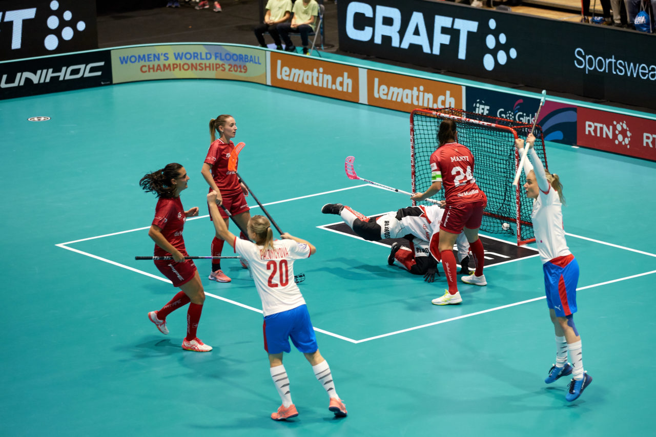 Women’s World Floorball Championships 2019 
7th - 15th December 2019, Neuchâtel, Switzerland 
Event page: http://www.neuchatel2019.ch 
Photos: Michael Peter/IFF