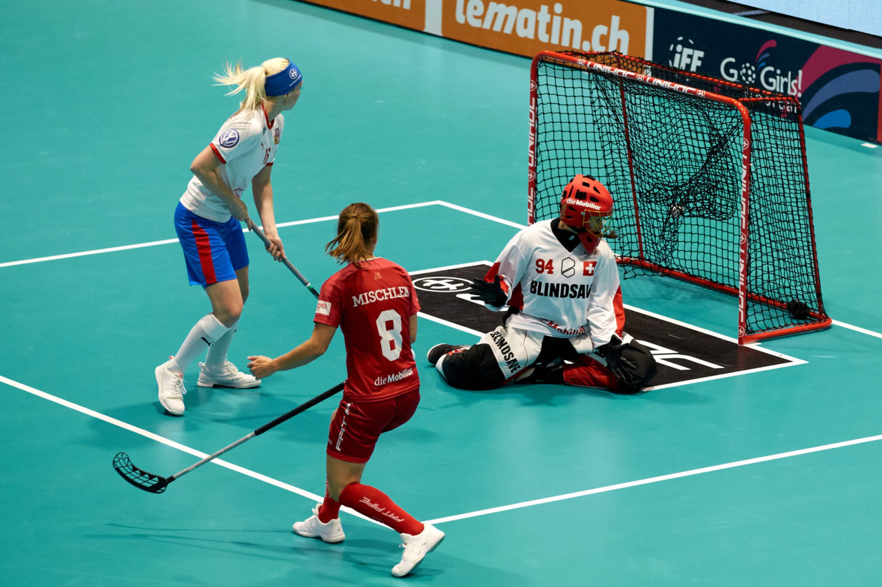 Women’s World Floorball Championships 2019 
7th - 15th December 2019, Neuchâtel, Switzerland 
Event page: http://www.neuchatel2019.ch 
Photos: Michael Peter/IFF