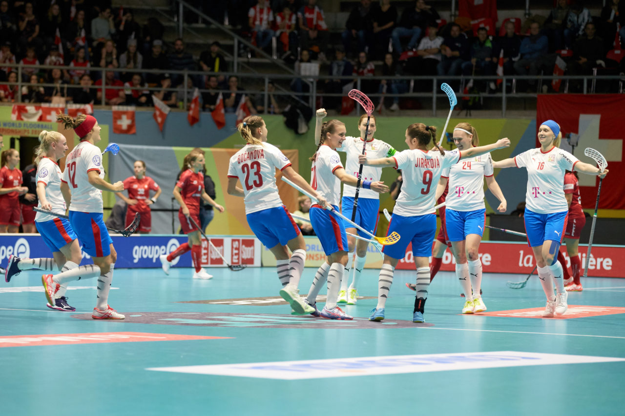 Women’s World Floorball Championships 2019 
7th - 15th December 2019, Neuchâtel, Switzerland 
Event page: http://www.neuchatel2019.ch 
Photos: Michael Peter/IFF