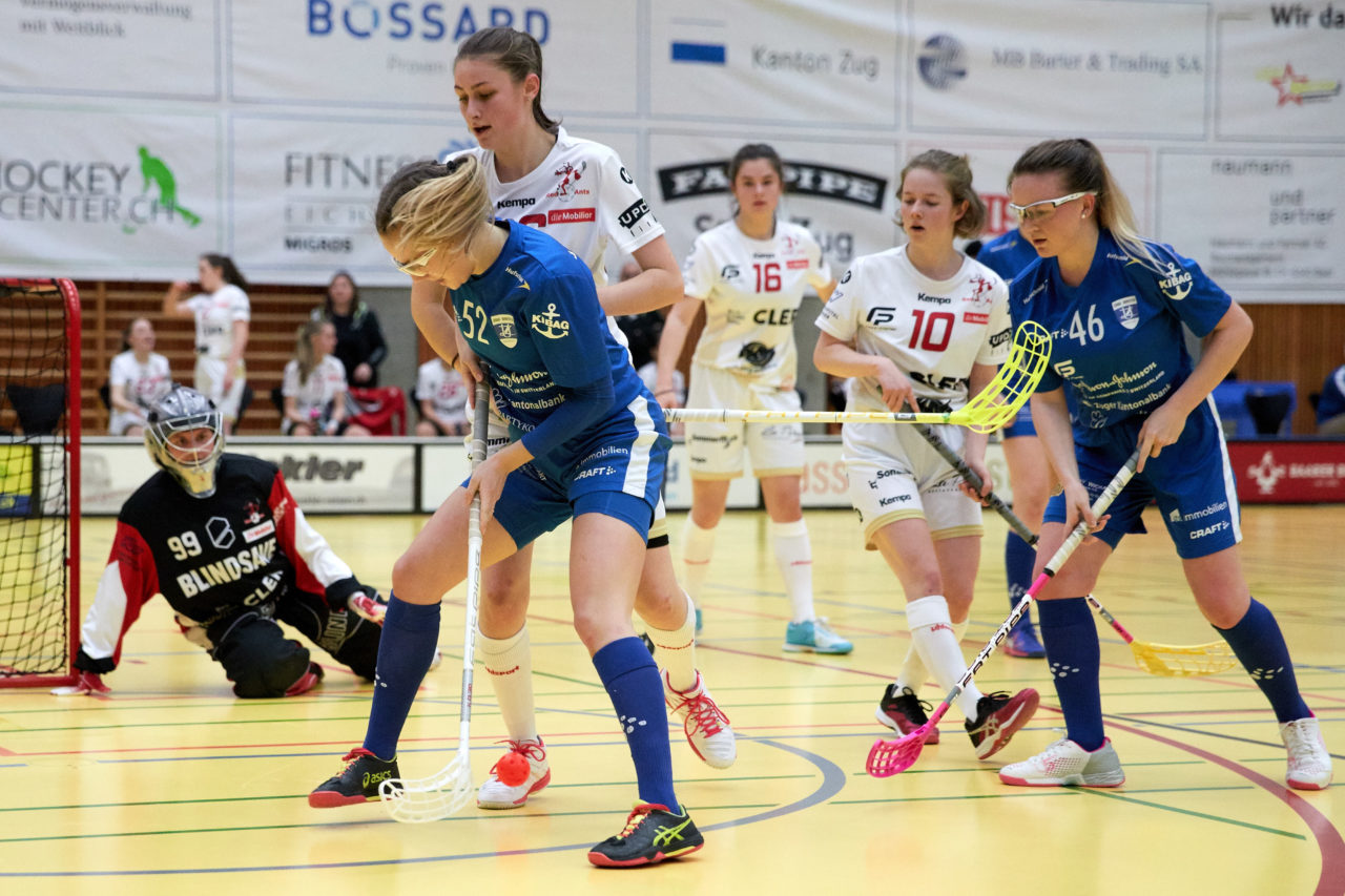 Zug United Juniorinnen U21A 
Zug United - Red Ants Rychenberg Winterthur  
Resultat 3 : 2 nach Verlängerung  am 21. Dezember 2019 in der Sporthalle Zug 
Bild: Michael Peter