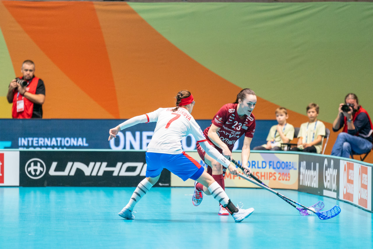 WFC 2019, Switzerland: 08.12.2019, Neuchâtel, Patinoire du Littoral, Elizabete Pavlovska (#23, Latvia)

Event page: neuchatel2019.ch
Credit: Claudio Schwarz, unihockey-fotos.ch