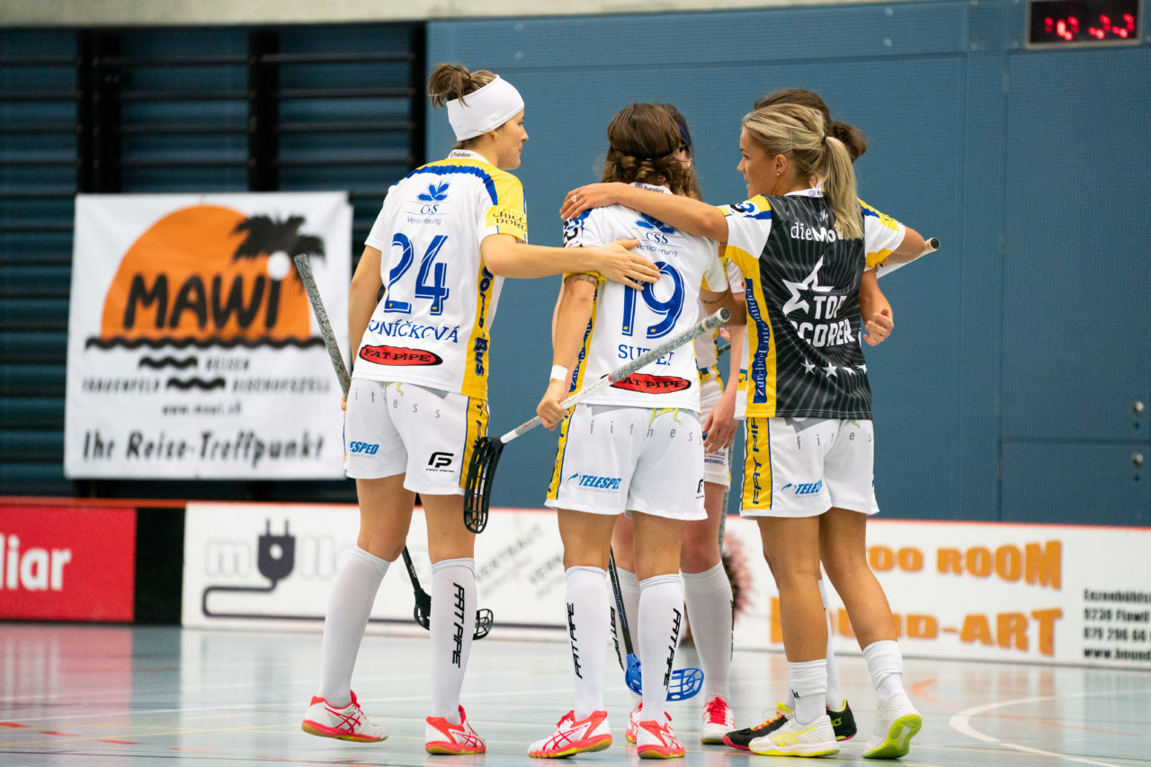 Damen NLA Runde 13, Switzerland: 22.12.2019, Frauenfeld, Kantihalle Frauenfeld, Torjubel Jets

Claudio Schwarz, unihockey-fotos.ch