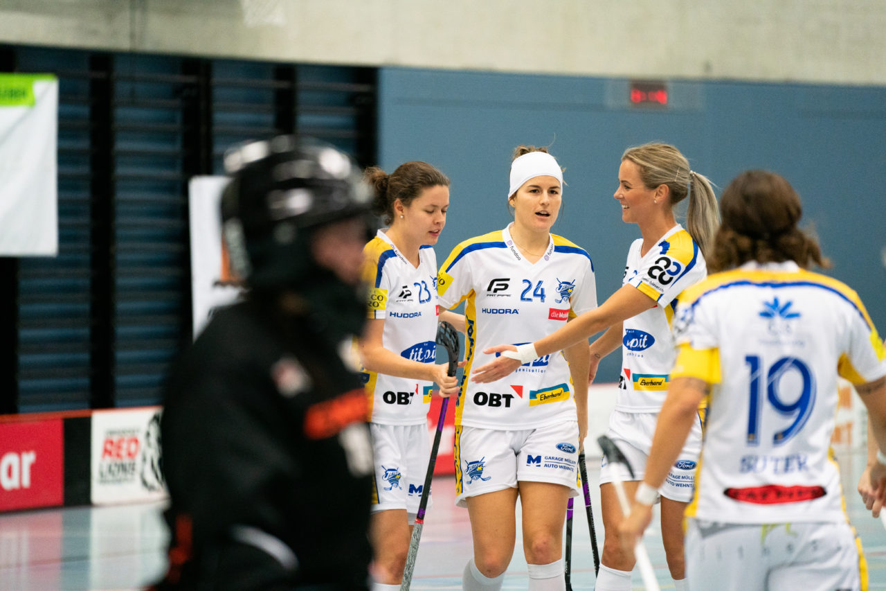 Damen NLA Runde 13, Switzerland: 22.12.2019, Frauenfeld, Kantihalle Frauenfeld, Torjubel Jets

Claudio Schwarz, unihockey-fotos.ch