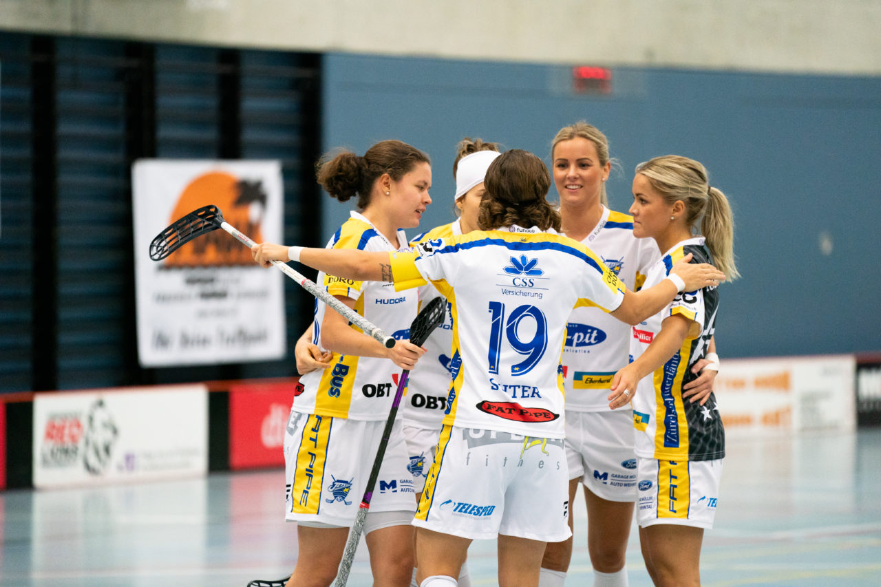 Damen NLA Runde 13, Switzerland: 22.12.2019, Frauenfeld, Kantihalle Frauenfeld, Torjubel Jets

Claudio Schwarz, unihockey-fotos.ch