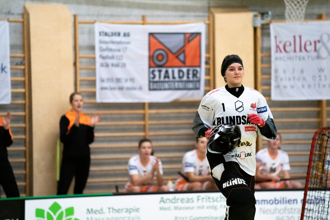 Damen NLA Runde 11, Switzerland: 21.12.2019, Wald ZH, Sporthalle Elba, Livia Angehrn (Nr. 1, piranha chur)

Claudio Schwarz, unihockey-fotos.ch