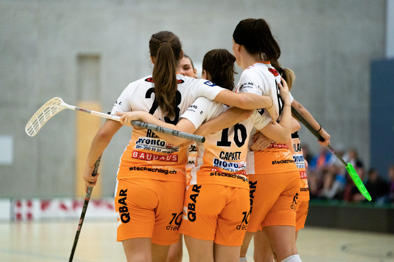 Damen NLA Runde 11, Switzerland: 21.12.2019, Wald ZH, Sporthalle Elba, Torjubel piranha

Claudio Schwarz, unihockey-fotos.ch