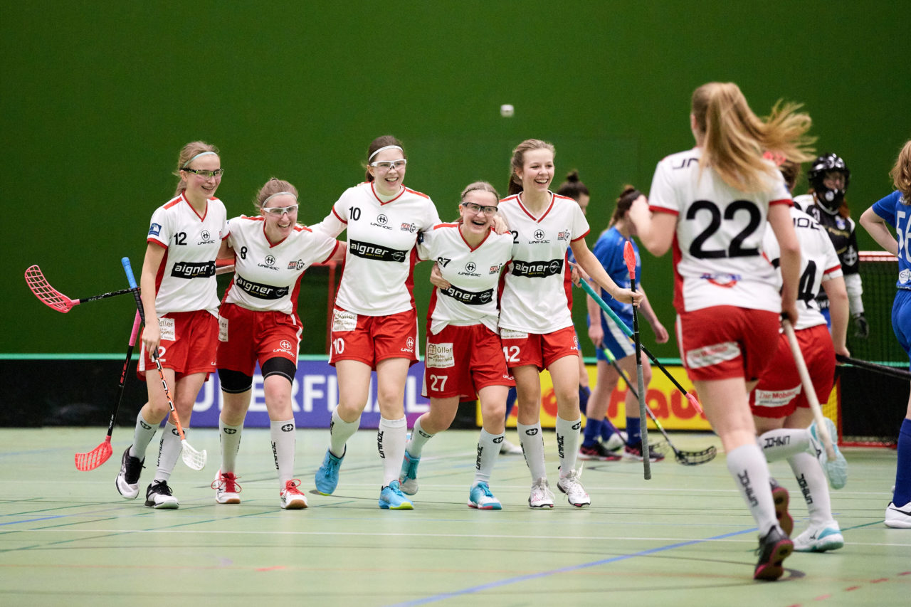 Zug United Juniorinnen U21A 
Zug United - Red Lions Frauenfeld  
Resultat 4 : 1 am 19. Januar 2020 in der Sporthalle der Kantonsschule Zug 
Bild: Michael Peter