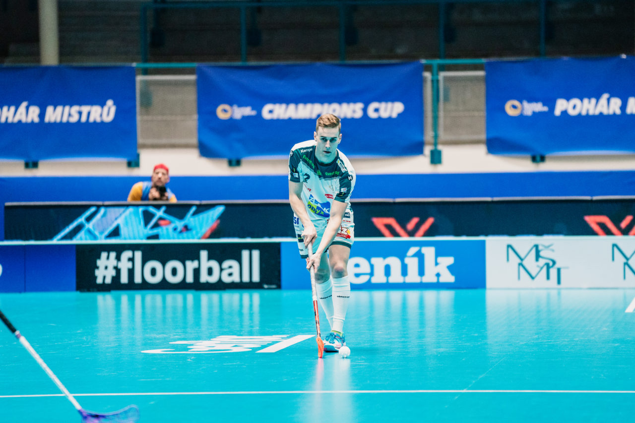 Champions Cup Ostrava - Semifinal 2 Men, Czech Republic: 11.01.2020, Ostrava, RT TORAX ARENA, Bischofberger Nicola (Nr. 2, SV Wiler-Ersigen) am Ball

Credit: Claudio Schwarz, unihockey-fotos.ch