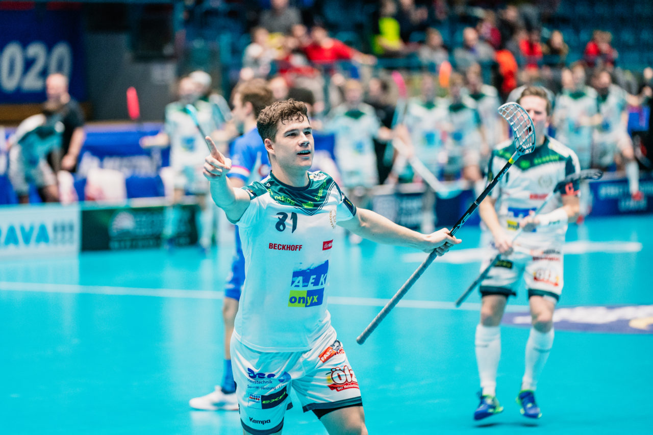 Champions Cup Ostrava - Semifinal 2 Men, Czech Republic: 11.01.2020, Ostrava, RT TORAX ARENA, Affolter Philipp (Nr. 81, SV Wiler-Ersigen) jubelt

Credit: Claudio Schwarz, unihockey-fotos.ch