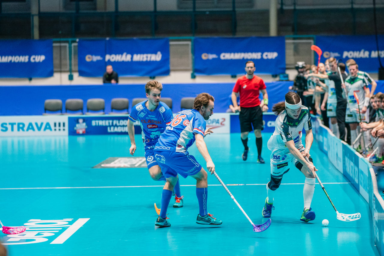 Champions Cup Ostrava - Semifinal 2 Men, Czech Republic: 11.01.2020, Ostrava, RT TORAX ARENA, Dudovic Michal (Nr. 4, SV Wiler-Ersigen) am Ball

Credit: Claudio Schwarz, unihockey-fotos.ch