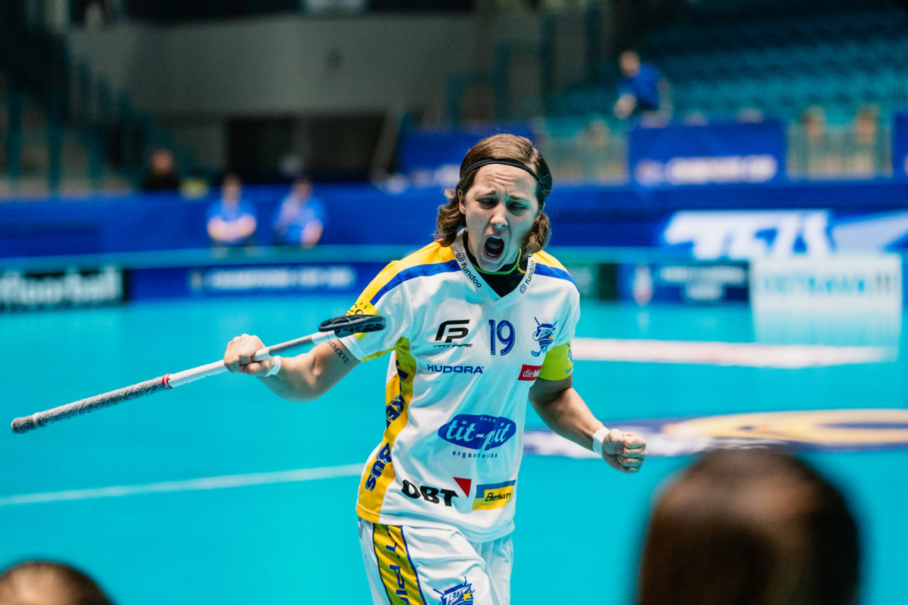 Champions Cup Ostrava - Semifinal 1, Czech Republic: 11.01.2020, Ostrava, RT TORAX ARENA, Julia Suter (Nr. 19, Kloten-Dietlikon Jets)

Credit: Claudio Schwarz, unihockey-fotos.ch