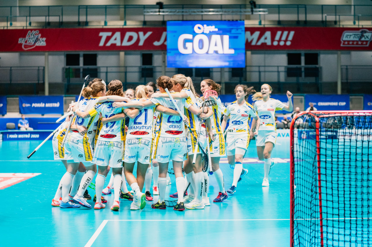 Champions Cup Ostrava - Semifinal 1, Czech Republic: 11.01.2020, Ostrava, RT TORAX ARENA, Torjubel Jets

Credit: Claudio Schwarz, unihockey-fotos.ch