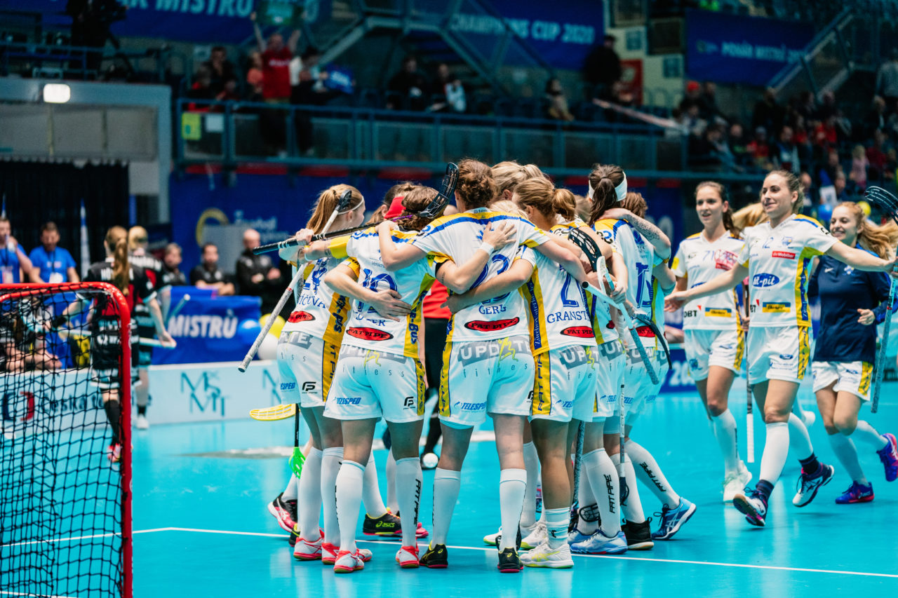 Champions Cup Ostrava - Semifinal 1, Czech Republic: 11.01.2020, Ostrava, RT TORAX ARENA, Torjubel Jets

Credit: Claudio Schwarz, unihockey-fotos.ch