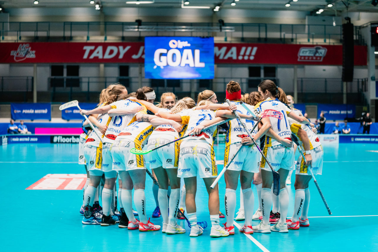 Champions Cup Ostrava - Semifinal 1, Czech Republic: 11.01.2020, Ostrava, RT TORAX ARENA, Torjubel Jets

Credit: Claudio Schwarz, unihockey-fotos.ch