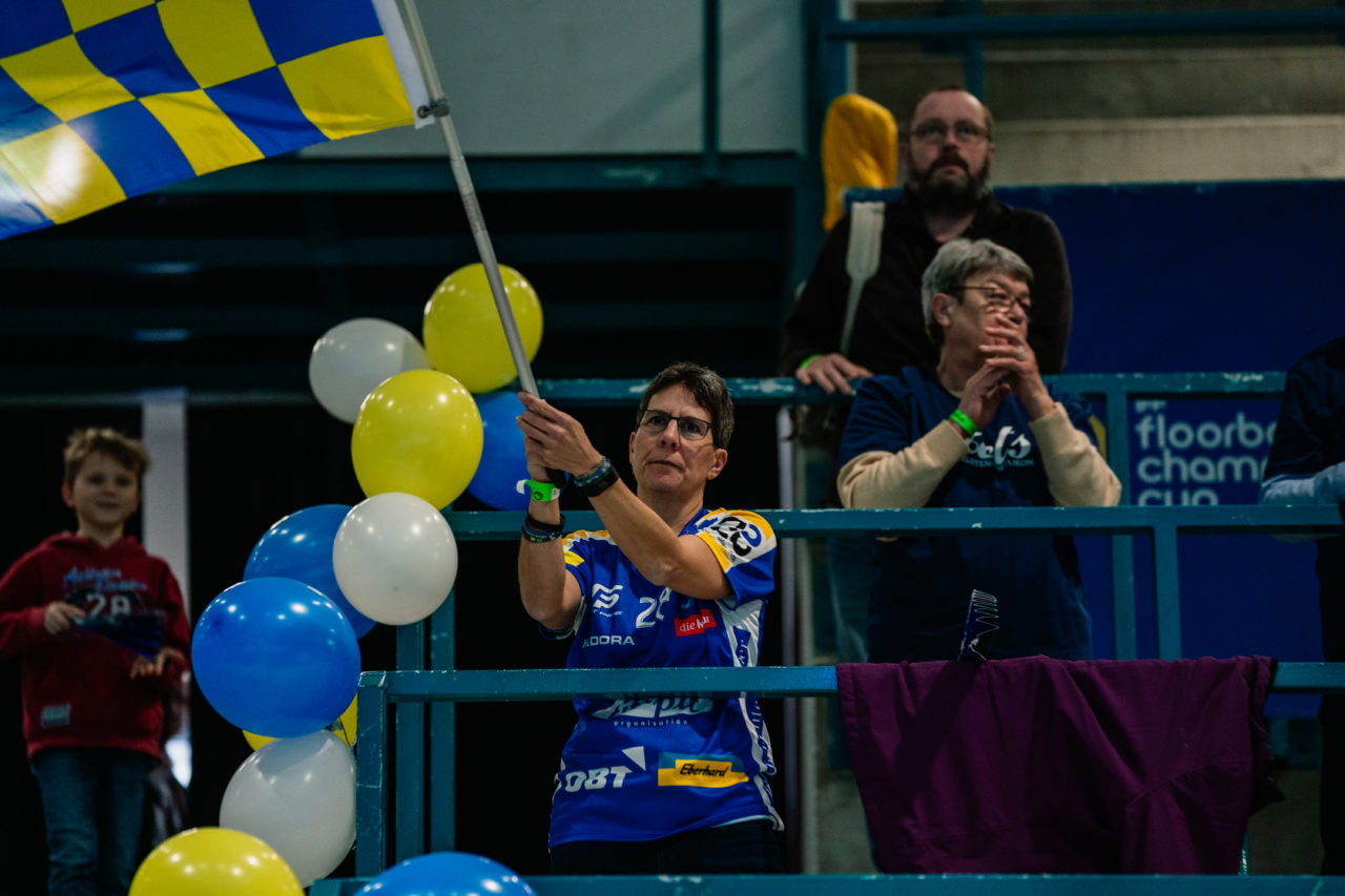 Champions Cup Ostrava - Semifinal 1, Czech Republic: 11.01.2020, Ostrava, RT TORAX ARENA, Jets Fans

Credit: Claudio Schwarz, unihockey-fotos.ch