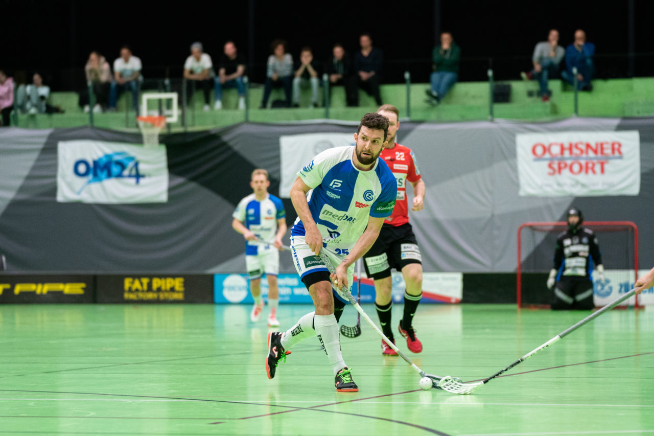 Herren NLA Runde 22, Switzerland: 16.02.2020, Zürich, Hardau, Christoph Meier (Nr. 25, GC Unihockey) schliesst ab

Credit: Claudio Schwarz, unihockey-fotos.ch