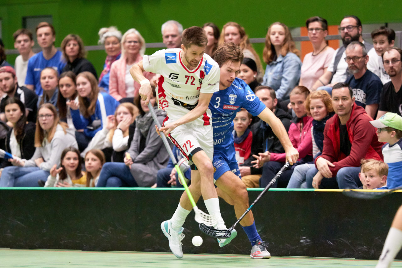 Zug United - Floorball Köniz 
Playoff Viertelfinal 2. Spiel 
Resultat 6 : 5 nach Verlängerung am 1. März 2020 in der Sporthalle der Kantonsschule Zug 
Bild: Michael Peter