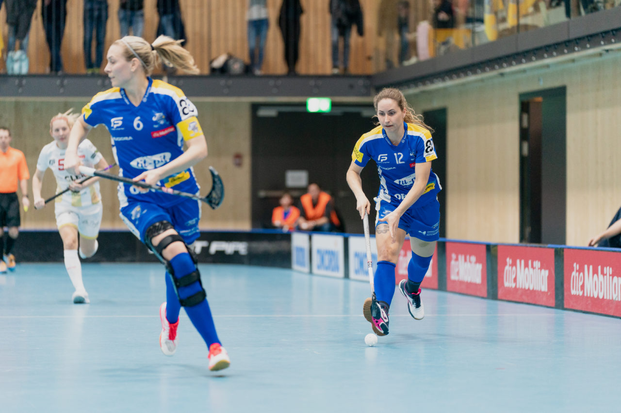 Damen NLA Playoff Viertelfinals, Spiel 1, Switzerland: 29.02.2020, Kloten, Sporthalle Stighag, Tanja Stella (Nr. 12, Kloten-Dietlikon Jets) am Ball

Credit: Claudio Schwarz, unihockey-fotos.ch