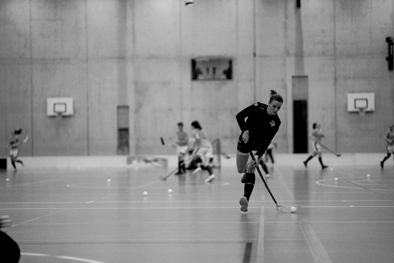 Damen NLA Playoff Viertelfinals, Spiel 3, Switzerland: 06.03.2020, Burgdorf, Schützenmatte, Mirjam Hintermann (Nr. 9, Wizards Bern Burgdorf) 

Credit: Claudio Schwarz, unihockey-fotos.ch