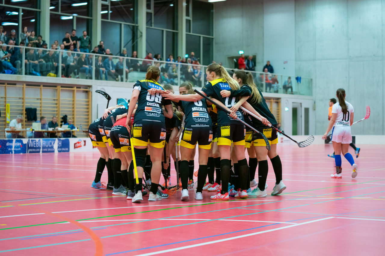 Damen NLA Playoff Viertelfinals, Spiel 3, Switzerland: 06.03.2020, Burgdorf, Schützenmatte, die Wizards jubeln

Credit: Claudio Schwarz, unihockey-fotos.ch