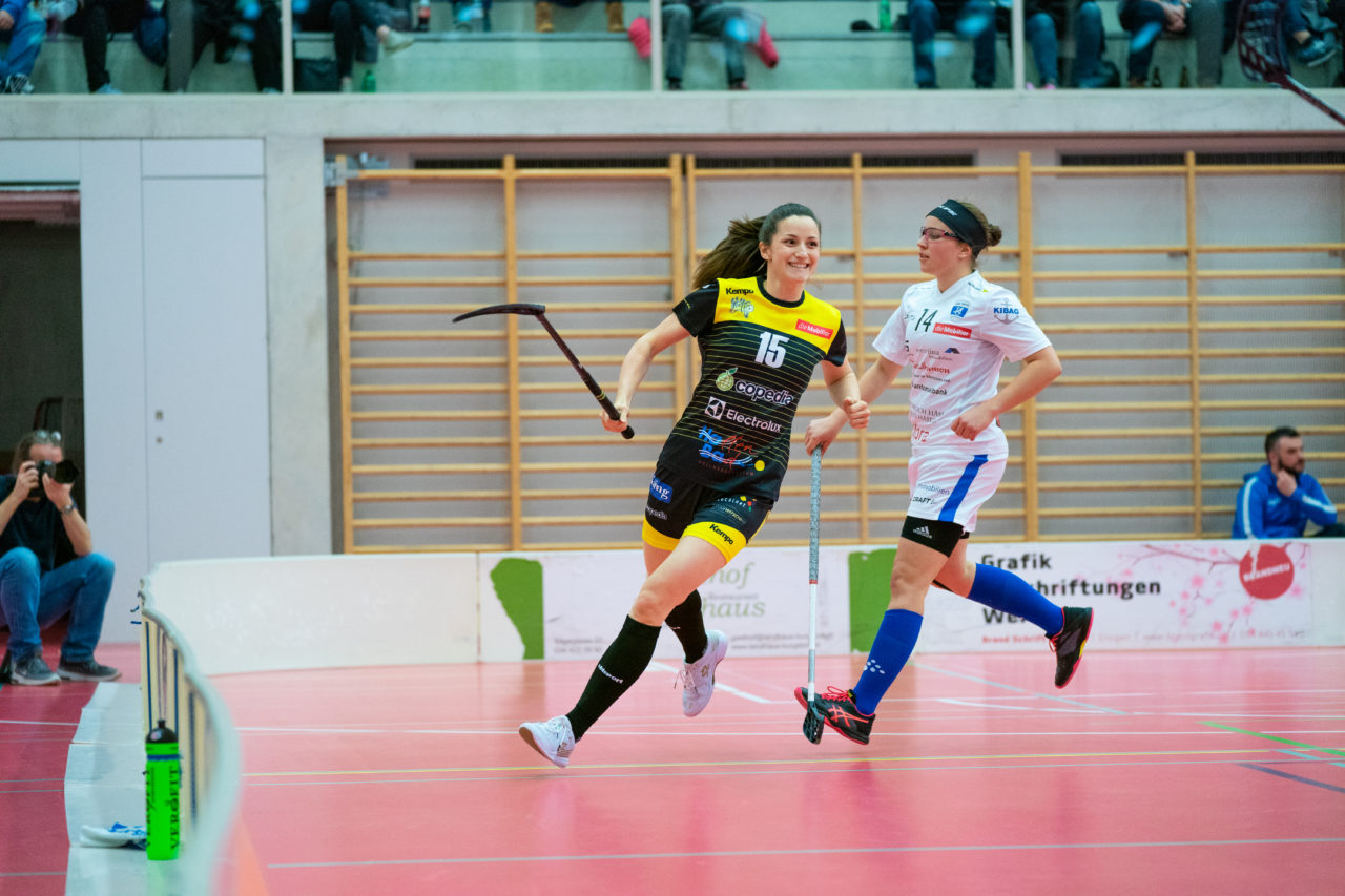 Damen NLA Playoff Viertelfinals, Spiel 3, Switzerland: 06.03.2020, Burgdorf, Schützenmatte, Nicole Mucha (Nr. 15, Wizards Bern Burgdorf) jubelt

Credit: Claudio Schwarz, unihockey-fotos.ch