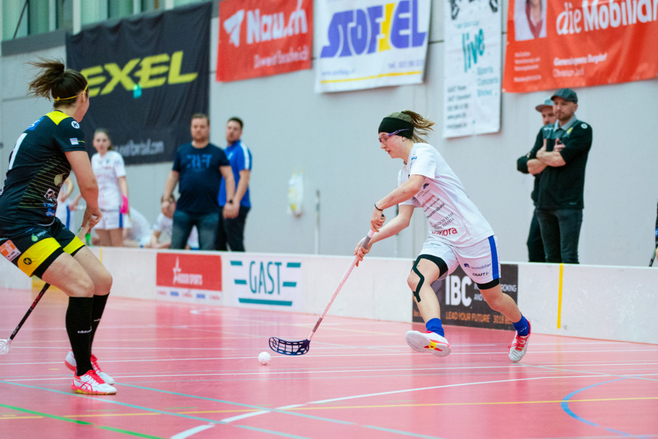 Damen NLA Playoff Viertelfinals, Spiel 3, Switzerland: 06.03.2020, Burgdorf, Schützenmatte, Sabrina Ott (Nr. 8, Zug United) am Ball

Credit: Claudio Schwarz, unihockey-fotos.ch