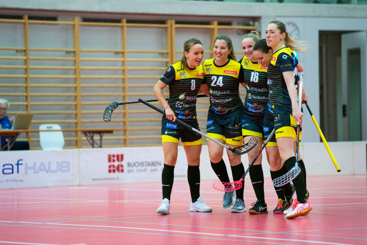 Damen NLA Playoff Viertelfinals, Spiel 3, Switzerland: 06.03.2020, Burgdorf, Schützenmatte, die Wizards jubeln

Credit: Claudio Schwarz, unihockey-fotos.ch