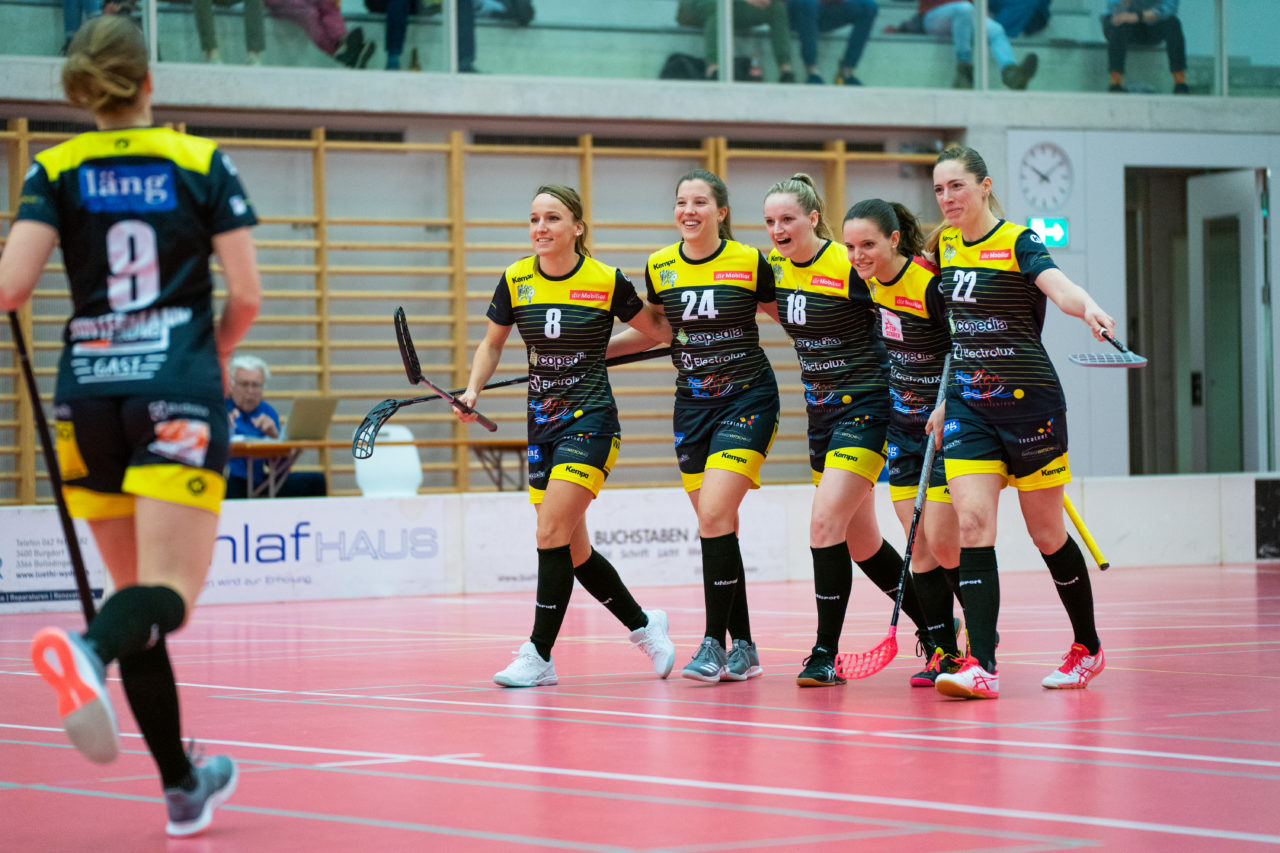 Damen NLA Playoff Viertelfinals, Spiel 3, Switzerland: 06.03.2020, Burgdorf, Schützenmatte, die Wizards jubeln

Credit: Claudio Schwarz, unihockey-fotos.ch