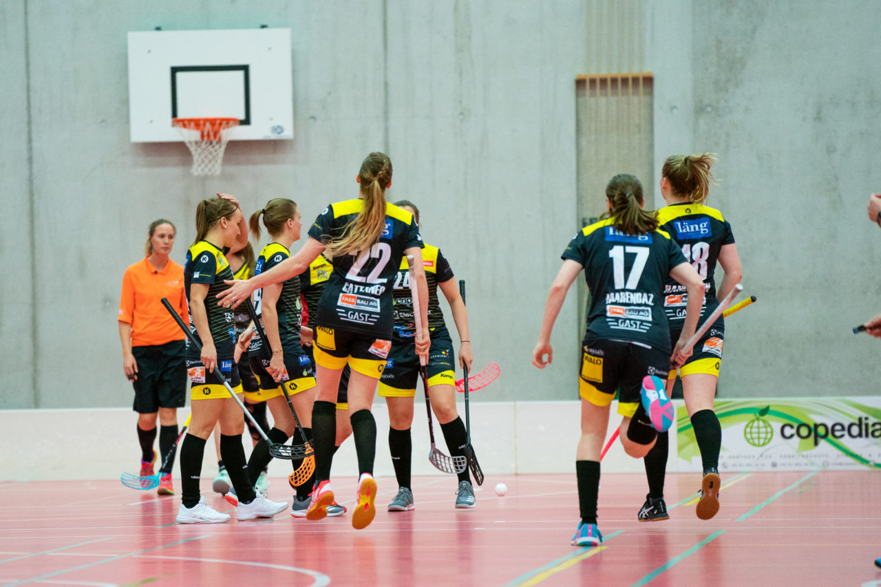 Damen NLA Playoff Viertelfinals, Spiel 3, Switzerland: 06.03.2020, Burgdorf, Schützenmatte, die Wizards jubeln

Credit: Claudio Schwarz, unihockey-fotos.ch