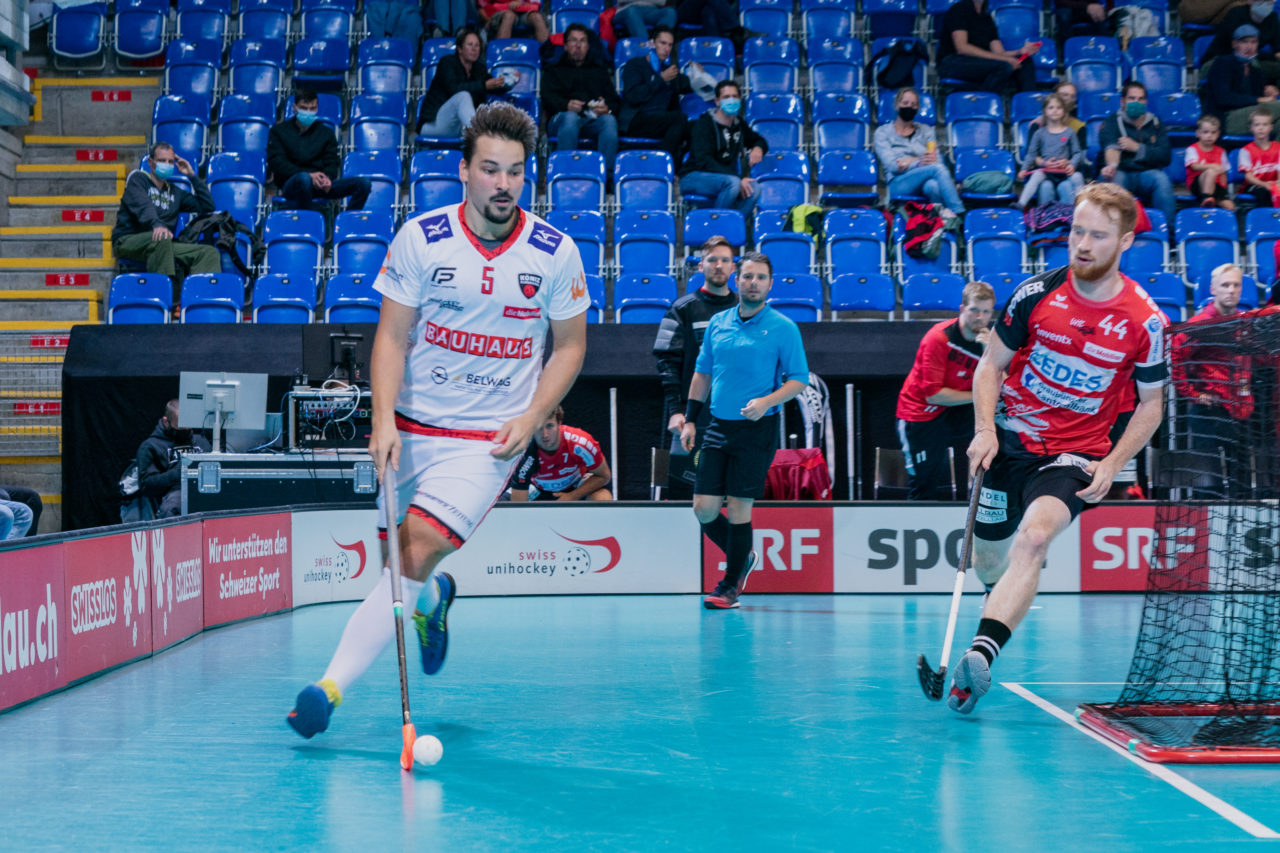 Supercup Final 4, Final Männer, Switzerland: 30.08.2020, Zürich, Saalsporthalle, Martin Kisugite (Nr. 5, Floorball Köniz) am Ball

Credit: Claudio Schwarz, unihockey-fotos.ch