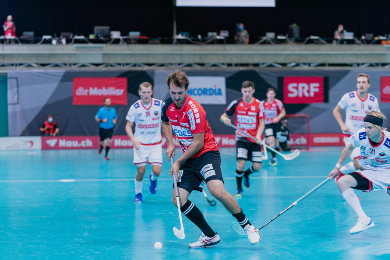 Supercup Final 4, Final Männer, Switzerland: 30.08.2020, Zürich, Saalsporthalle, David Schmid (Nr. 7, Alligator Malans) am Ball

Credit: Claudio Schwarz, unihockey-fotos.ch