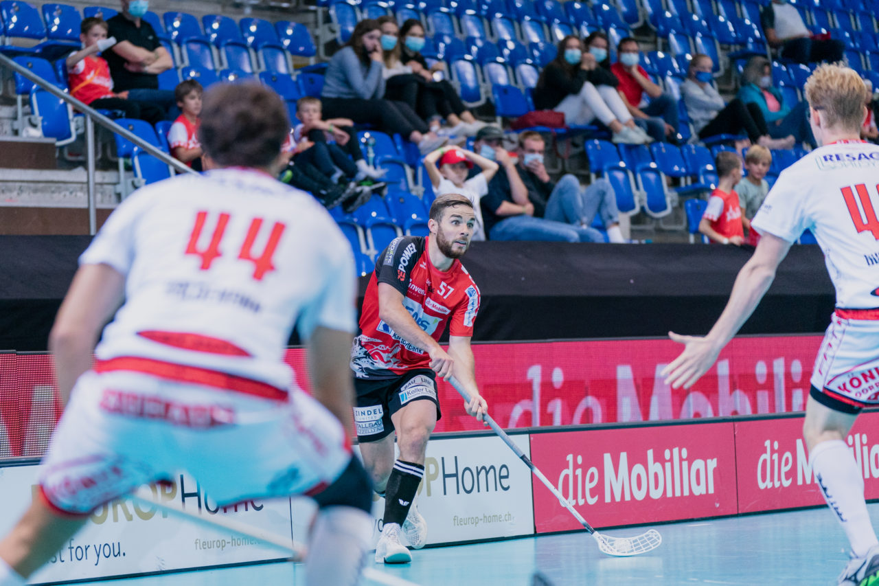 Supercup Final 4, Final Männer, Switzerland: 30.08.2020, Zürich, Saalsporthalle, Tim Braillard (Nr. 57, Alligator Malans) am Ball

Credit: Claudio Schwarz, unihockey-fotos.ch