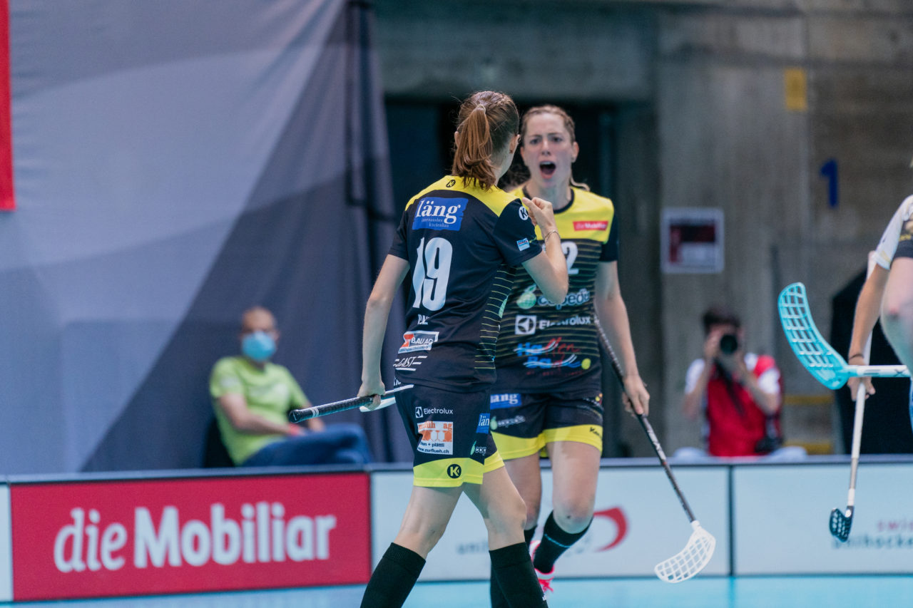Supercup Final 4, Final Frauen, Switzerland: 30.08.2020, Zürich, Saalsporthalle, Nadia Cattaneo (Nr. 22, Wizards Bern Burgdorf) jubelt

Credit: Claudio Schwarz, unihockey-fotos.ch