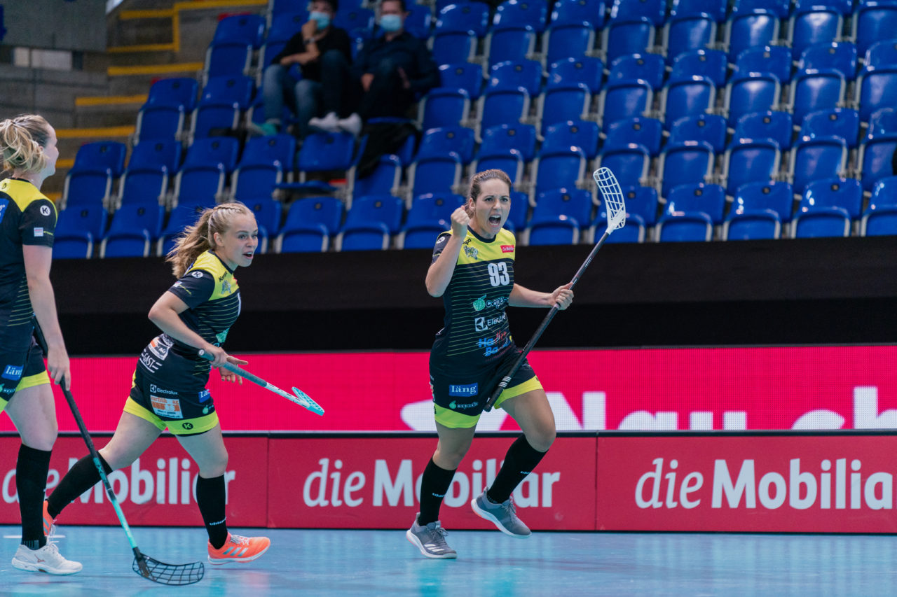 Supercup Final 4, Final Frauen, Switzerland: 30.08.2020, Zürich, Saalsporthalle, Romina Rudin (Nr. 93, Wizards Bern Burgdorf) jubelt

Credit: Claudio Schwarz, unihockey-fotos.ch