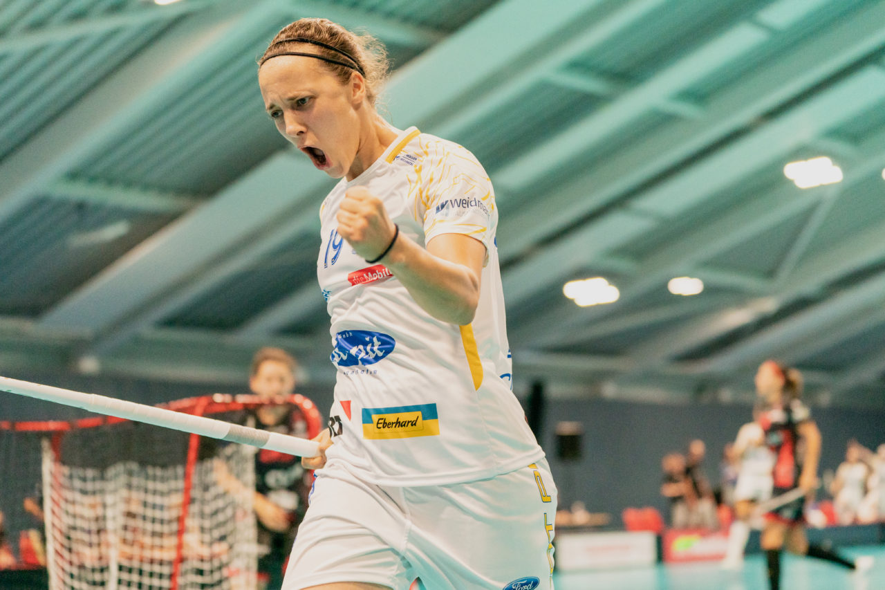 Mobiliar Trophy, Red Ants Rychenberg Winterthur - Kloten-Dietlikon Jets, Switzerland: 21.08.2020, Winterthur, Win-4 Trainingshalle, Julia Suter (Nr. 19, Kloten-Dietlikon Jets) jubelt

Credit: Claudio Schwarz, unihockey-fotos.ch